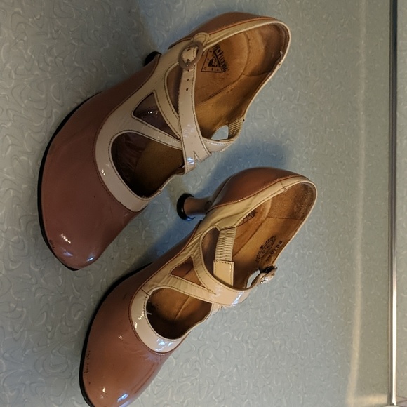 John Fluevog Pearl Hart 7.5 - Picture 2 of 8